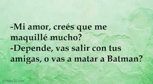 Mucho maquillaje 